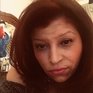 Meet your Posher, Janeth